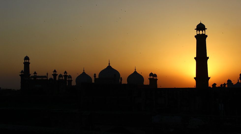 lahore-mosque-mughal