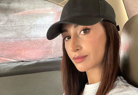 Hira-Tareen